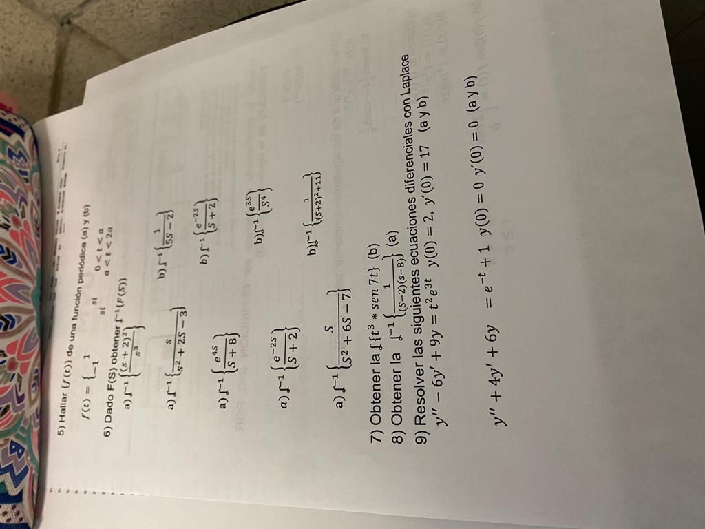 5) Hallar \( [f(t)] \) de una funcion periodica (a) y (b) \[ f(t)=\left\{\begin{array}{lll} 1 & s i & 0<t<a \\ -1 & a<t<2 a \