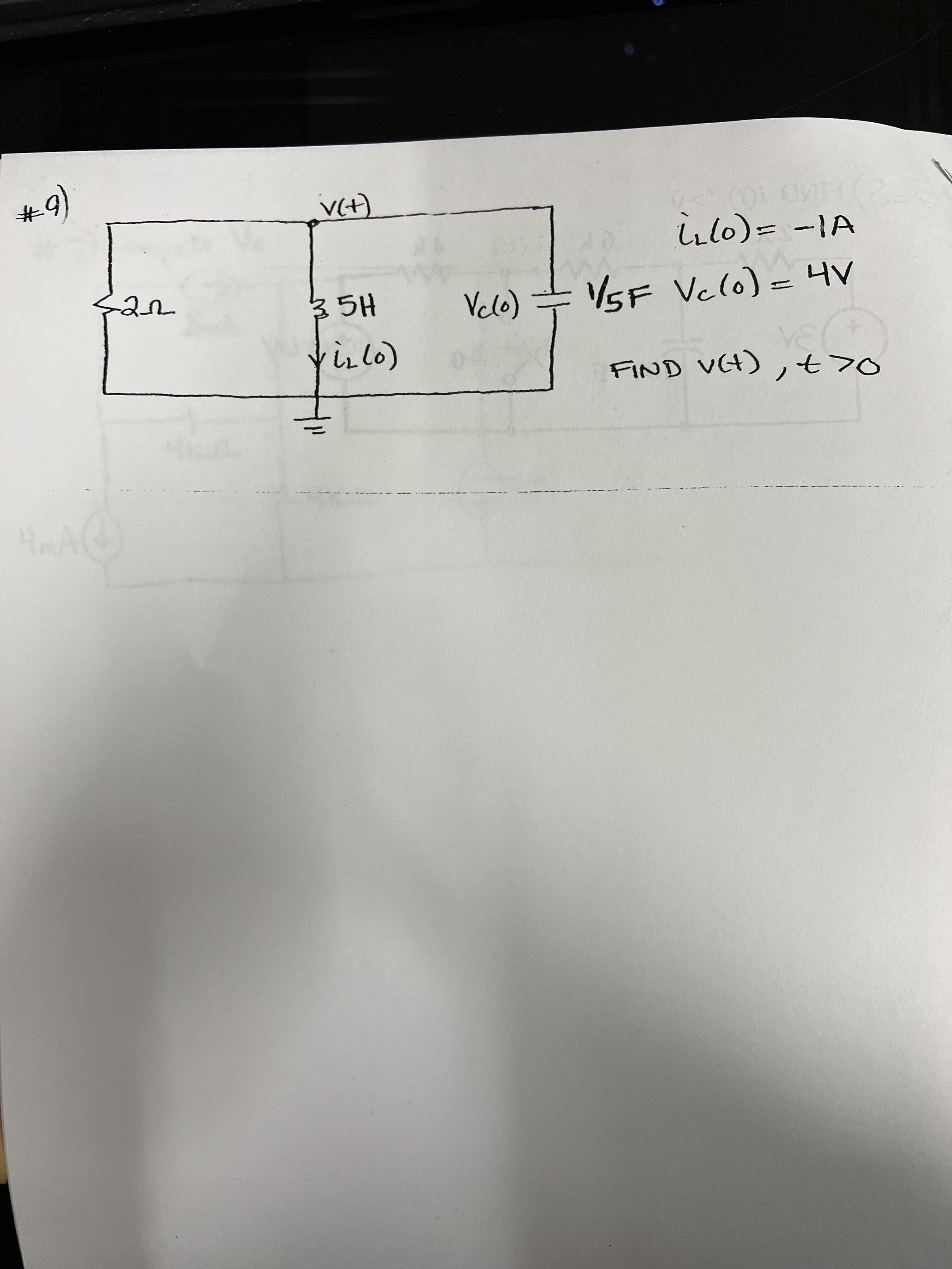 \( \begin{array}{l}i_{2}(0)=-1 A \\ V_{c}(0)=4 V\end{array} \)