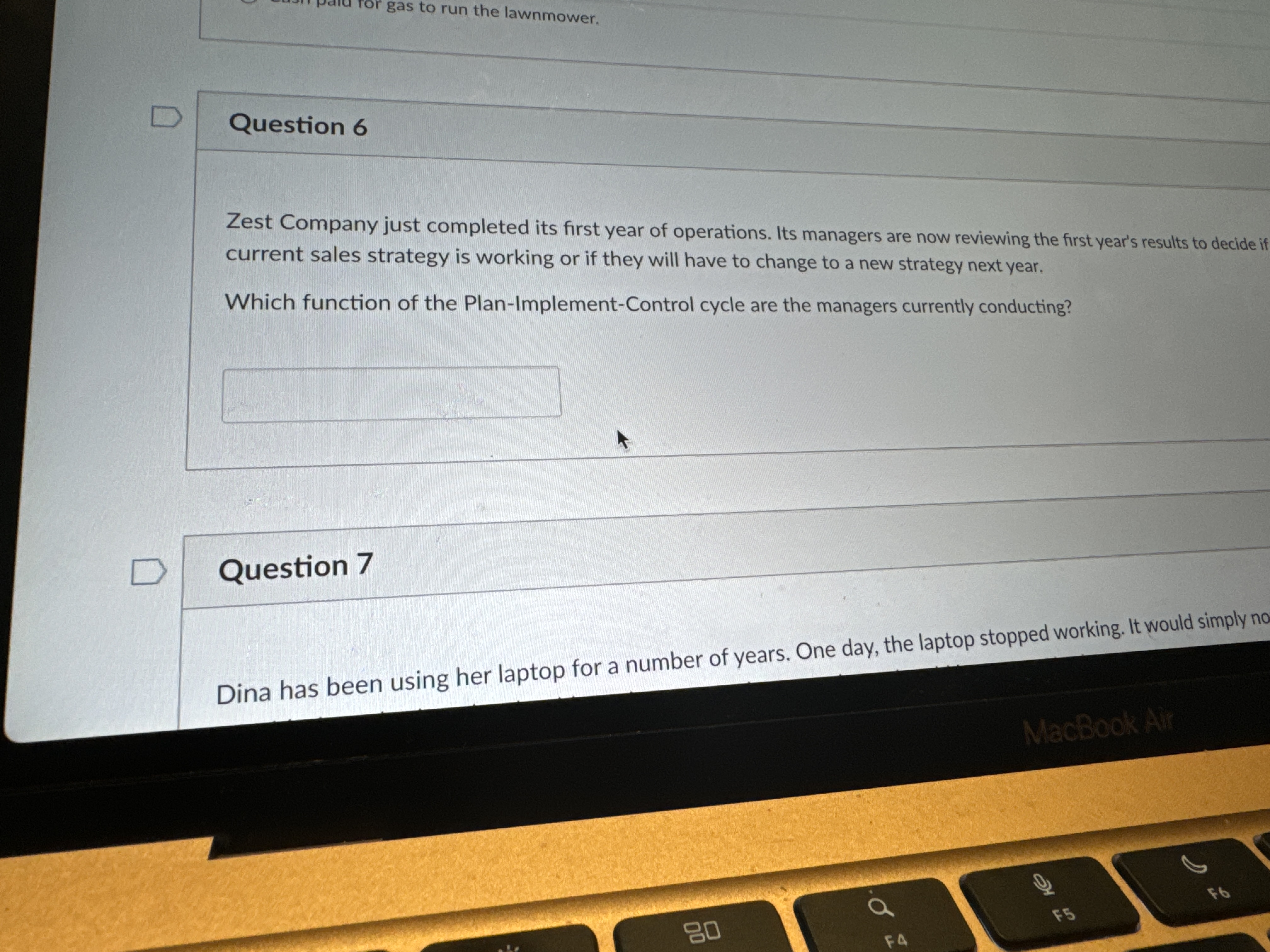 Solved Question 6Zest Company just completed its first year | Chegg.com