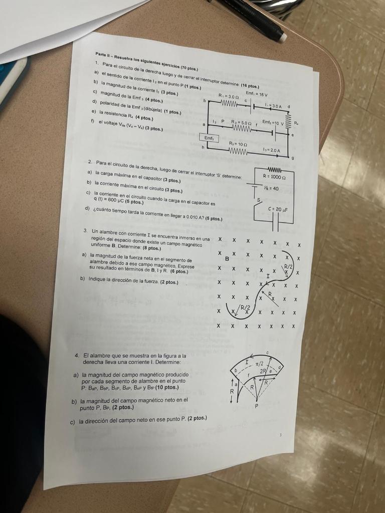 2. Para ol circulto de la derecha, luogo de cerrar el interrustor s determint a) la carga máxima en el capacitor (3 ptos.)