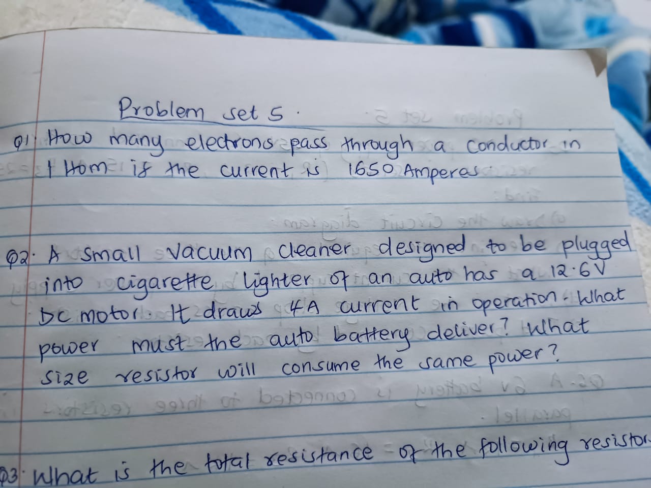 Solved Problem set 5. Q. How many electrons pass through a | Chegg.com