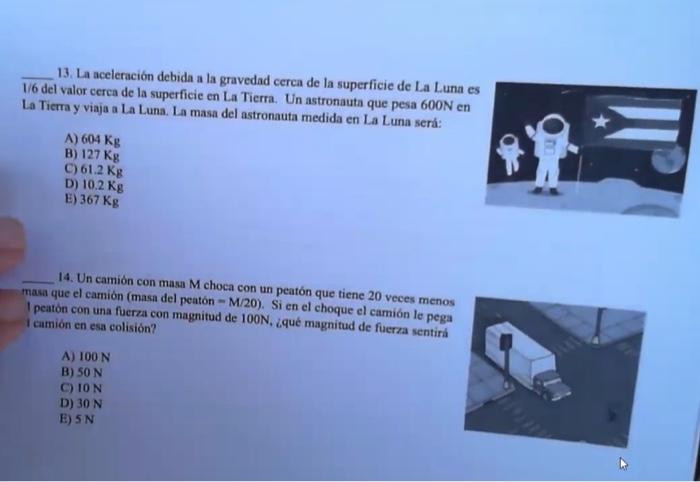 13. La aceleración debida a la gravedad cerca de la superficie de La Luna es \( 1 / 6 \) del valor cerca de la superficie en