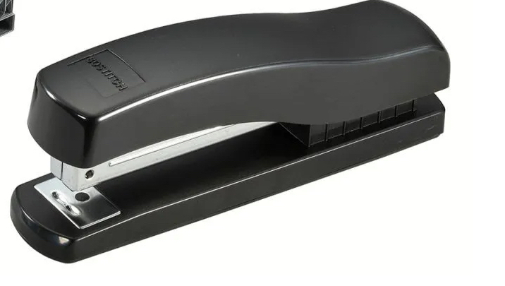 Solved Draw an isometric view of this stapler.No dimensions | Chegg.com