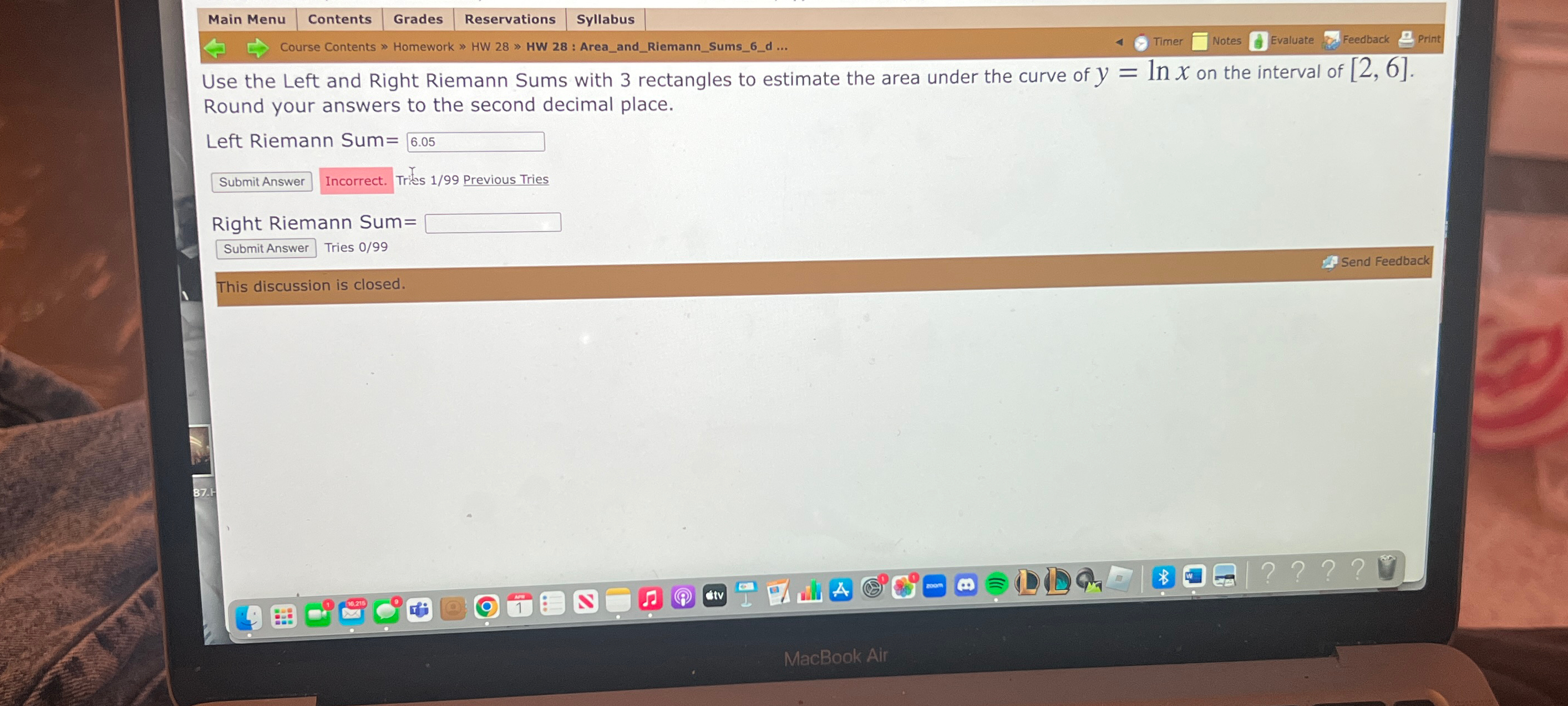Solved Use the Left and Right Riemann Sums with 3 | Chegg.com