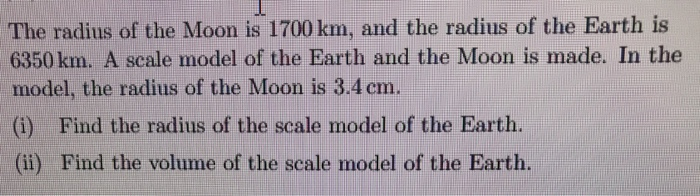 what is the size of the moon’s radius in km