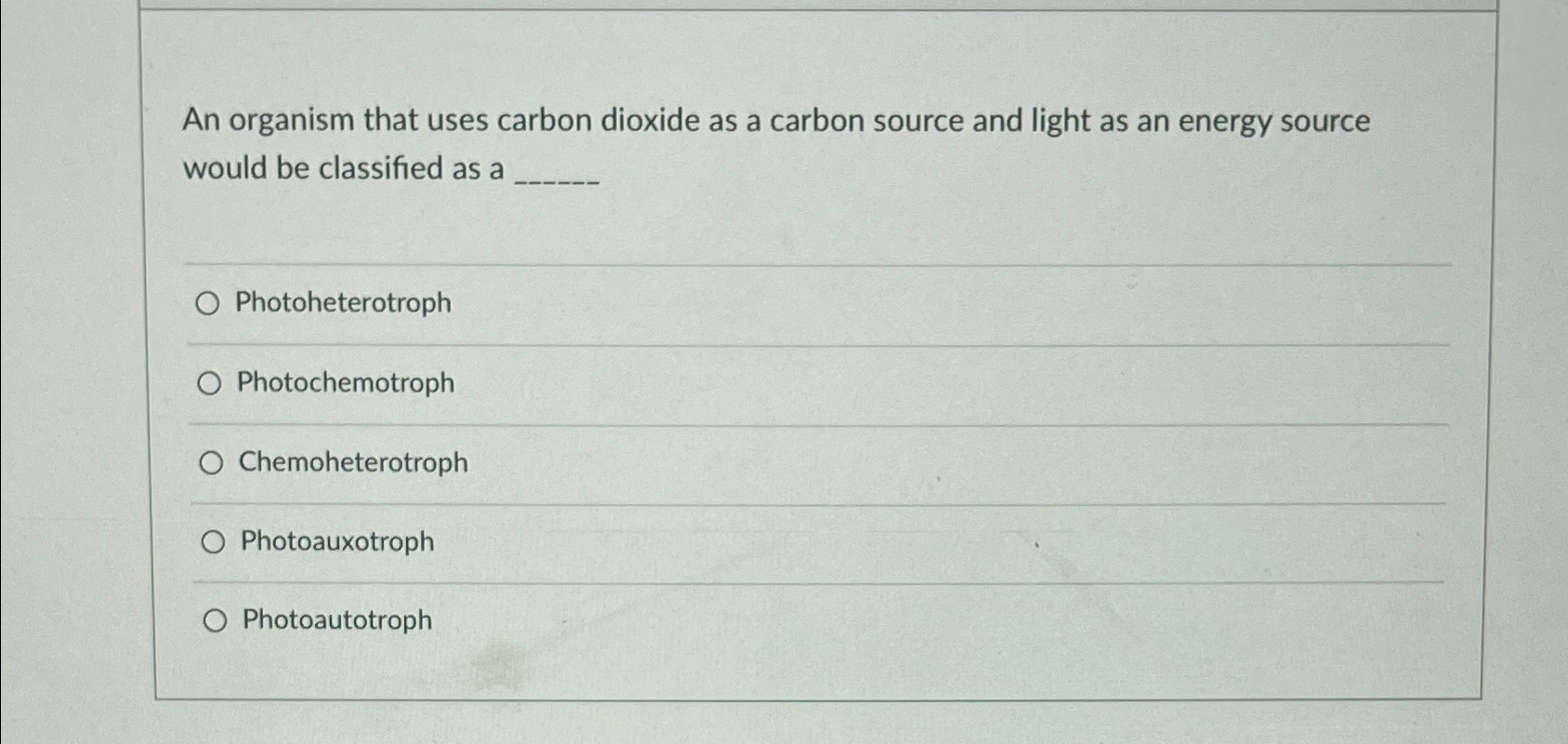 uses light energy and an organic carbon source