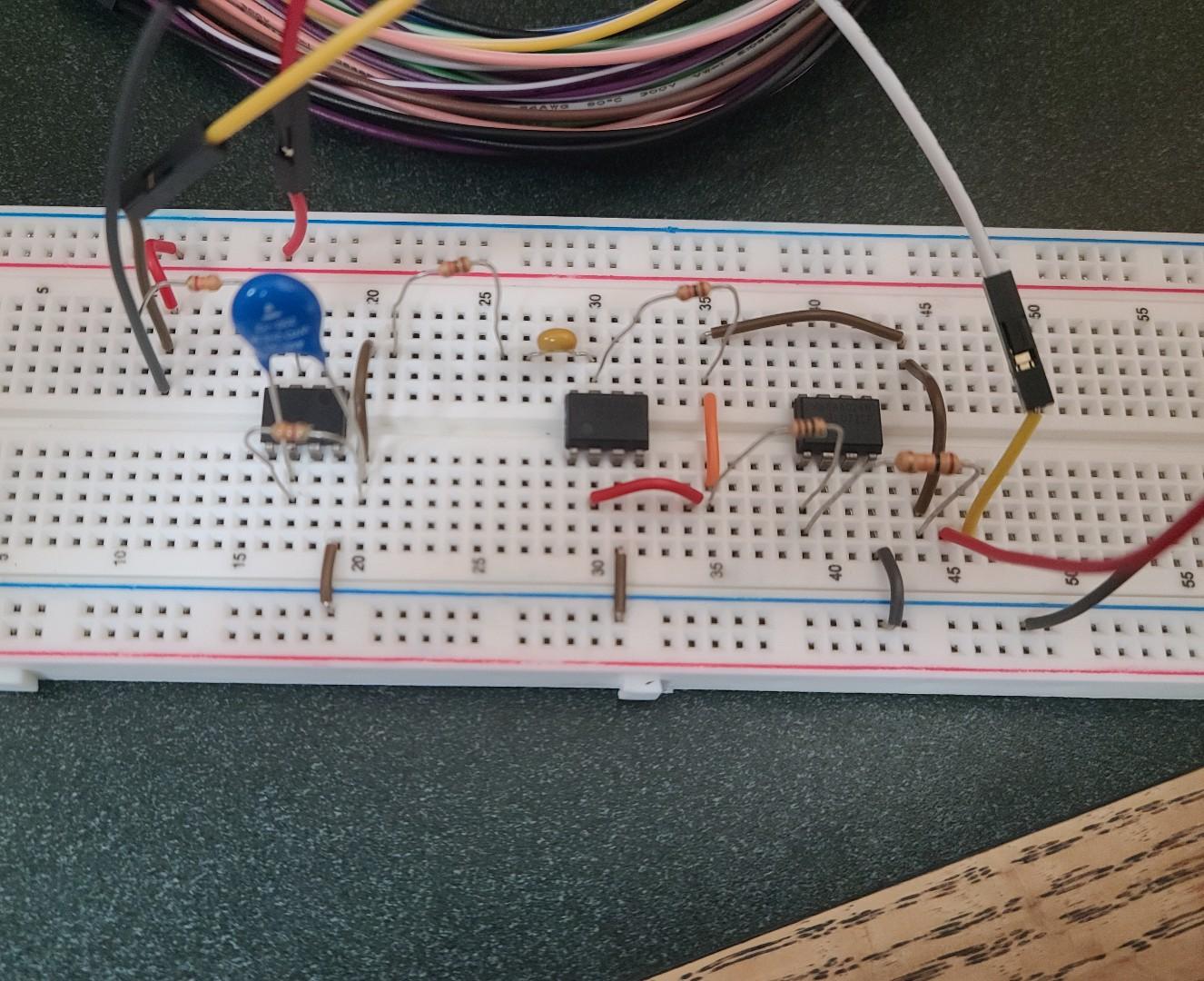 Solved 8 8 Prelab 6 2.ant HH С V 33lke w alk Re V 331ko | Chegg.com