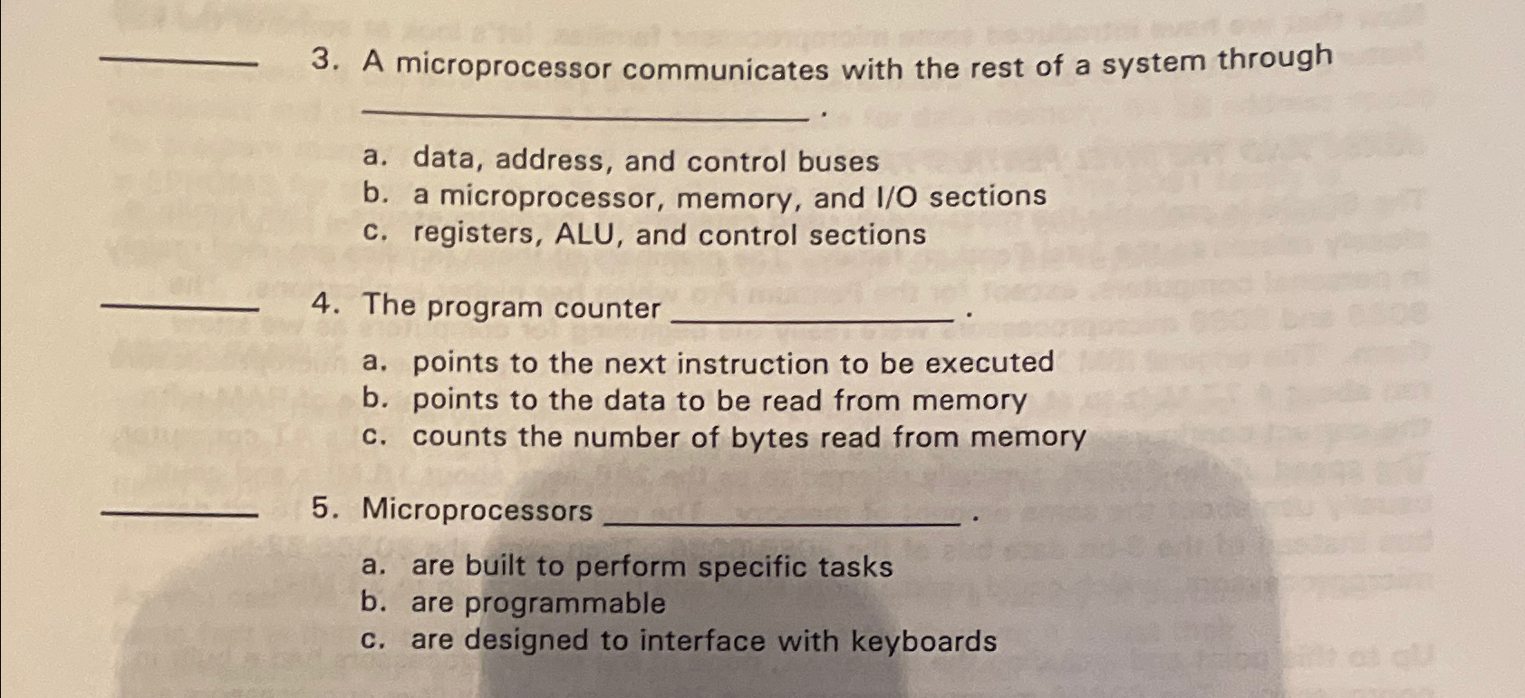 Solved A microprocessor communicates with the rest of a | Chegg.com