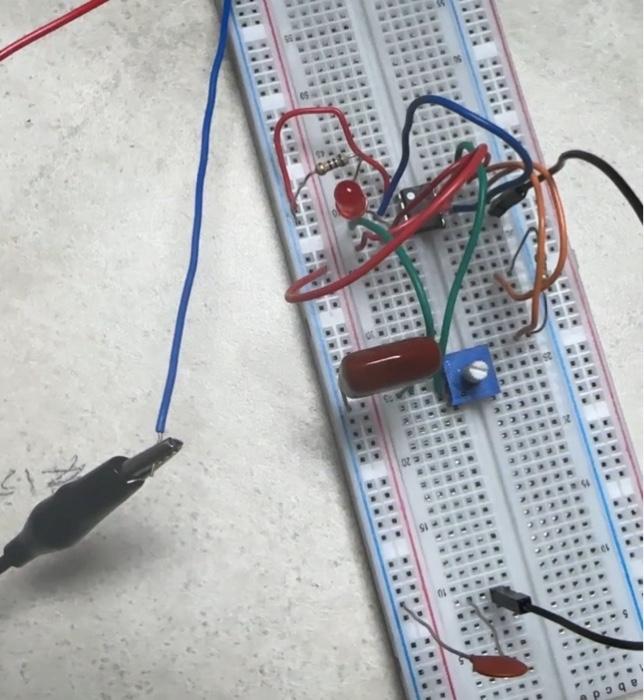 Solved Figure 2. Astable 555 timer circuit layout.[1] | Chegg.com