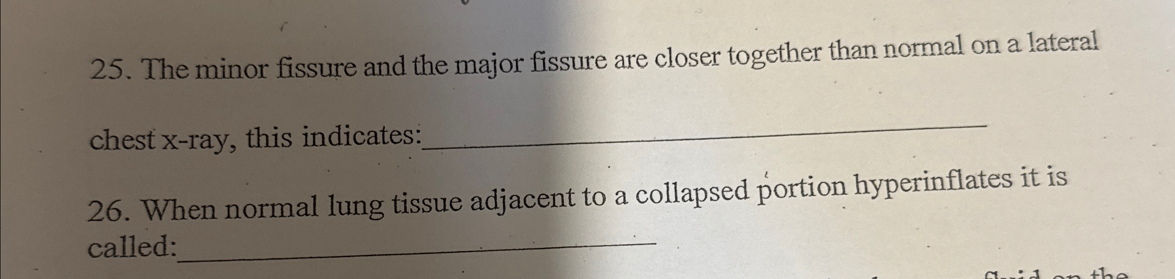 Solved The minor fissure and the major fissure are closer | Chegg.com