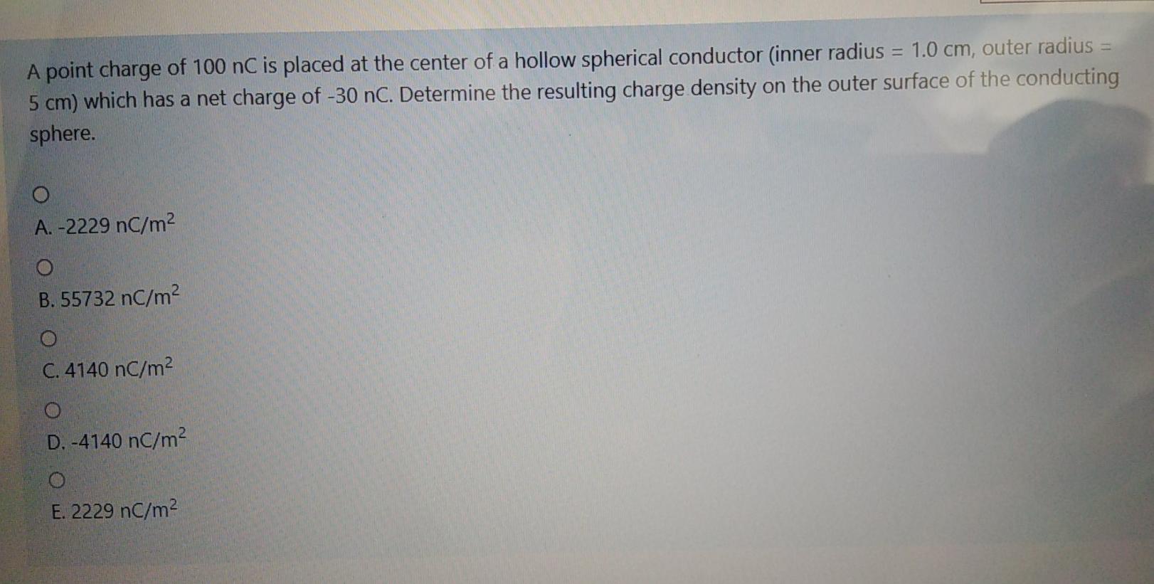 Solved A point charge of 100 nC is placed at the center of a | Chegg.com